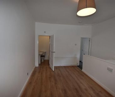 2 Bedroom Apartment To Let - Photo 3