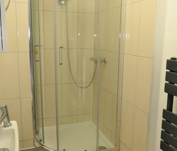 Salisbury Street - Photo 6