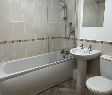 1 bed flat to rent in Old Tiverton Road, Exeter, EX4 - Photo 1