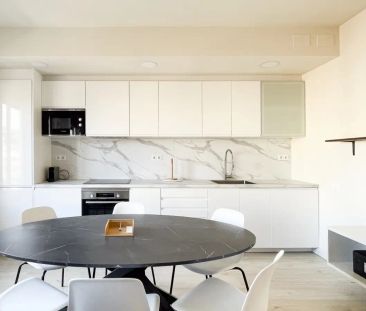 2-bedroom apartment for rent in Sant Antoni, Barcelona. - Photo 3