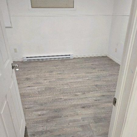3½ à louer à Repentigny sous sol TOUT INCLUS******************* - Photo 3