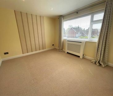 5 Bedroom Detached To Let - Photo 4