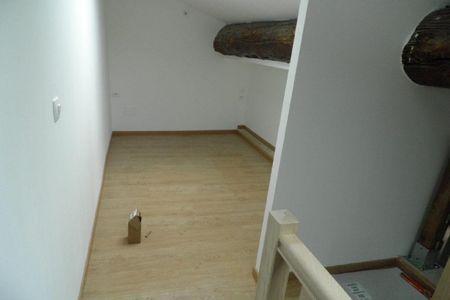 A Louer - Appartement mezzanine LA PALME - Photo 2