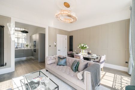 3 Bedroom Terraced, Connaught Street, Hyde Park, W2 - Photo 2