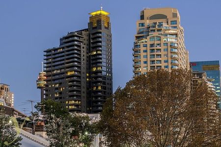 Stylish City Living in 'Highgate' with Concierge & Spacious Balcony - Photo 3
