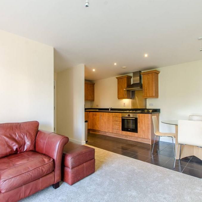 2 bedroom flat to rent - Photo 1