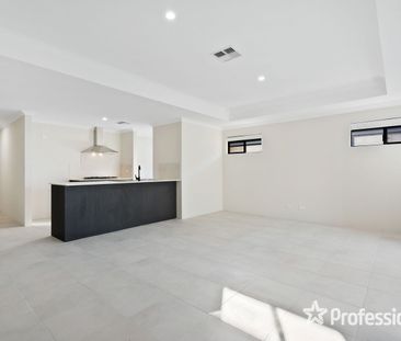 Modern 4-Bedroom Home! - Photo 6