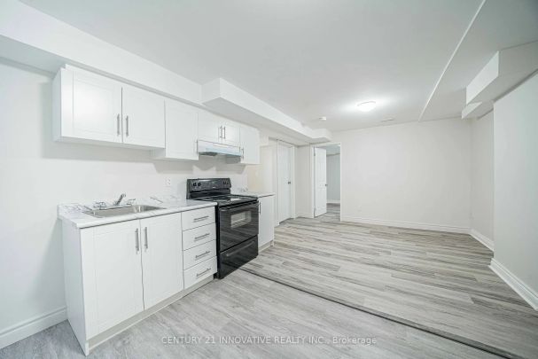 Detached Home For Lease | E9039489 - Photo 1