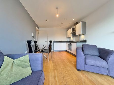 2 bedroom apartment to rent - Photo 3