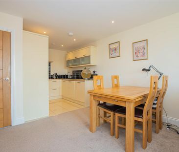 Wellsway, Keynsham, Bristol - Photo 4