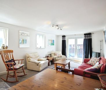 3 bedroom apartment to rent - Photo 3