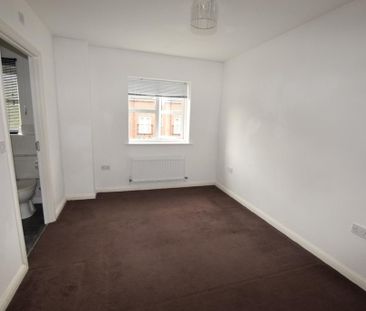 1 bedroom coach house to rent - Photo 3