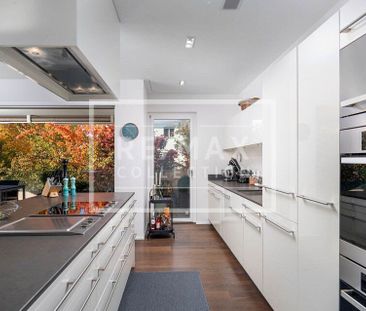 Luxuriöse 4.5-Zimmer-Gartenwohnung mit privatem Gartenparadies und ... - Photo 6