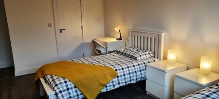 Phibsborough Road, Dublin - Photo 2