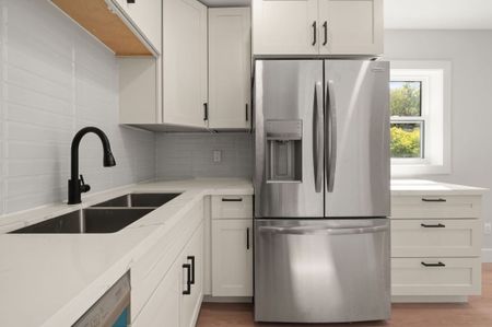 For Lease - 124 Colborne Street Unit# Upper Unit, Kawartha Lakes, Ontario - Photo 4