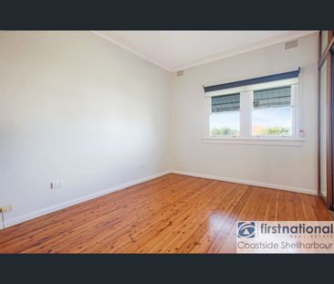 6 Carinmoney Avenue, Warilla, NSW 2528 - Photo 3