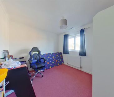 Shannon Road Stubbington Fareham, Hampshire PO14 3RS - Photo 5