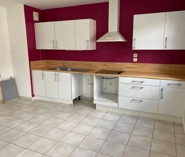 Location Appartement 3 pièces 66m² VILLY LE PELLOUX 74350 - Photo 2