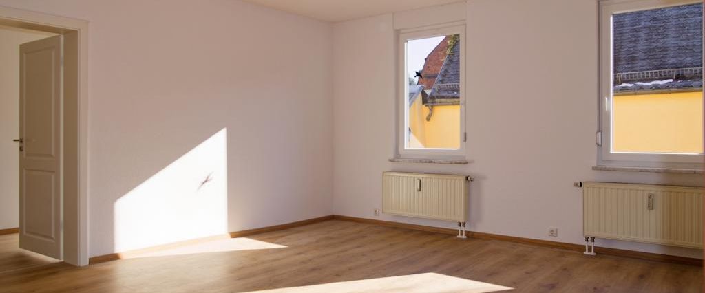 Charmante 3-Raum-Dachgeschosswohnung im Herzen von Greiz – modern, ruhig und mit historischem Flair - Foto 1