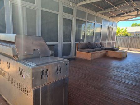 3x2 Baynton Home at a Bargain - Photo 5