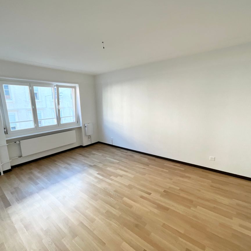 Bel appartement lumineux de 3 pièces avec balcon et ascenseur - Photo 1