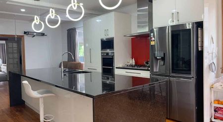 Warm & Spacious Family Home in Boulcott - Photo 4