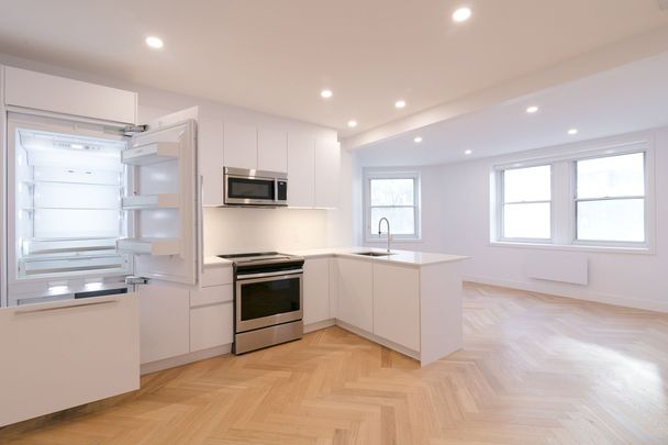 5530 Cote Saint-Luc Road - Photo 1