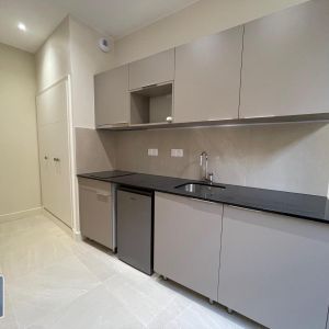 Location Appartement 1 pièce 31m² NARBONNE 11100 - Photo 2