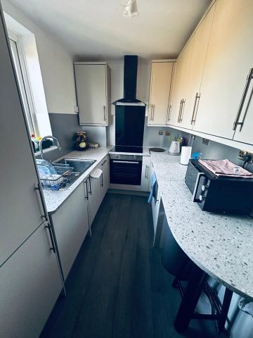 Room in a Shared Flat, Waddon Road, CR0 - Photo 5