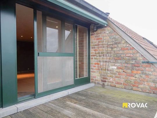 Gezellig appartement van 70 m² op 6e verdieping met terras en met zicht op grote vijver - Foto 1