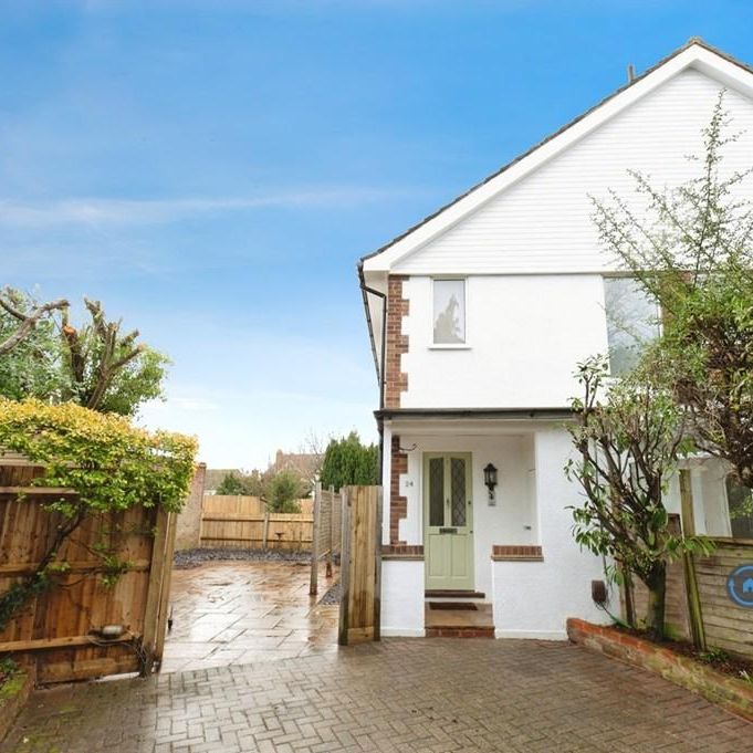 2 bedroom maisonette to rent - Photo 1