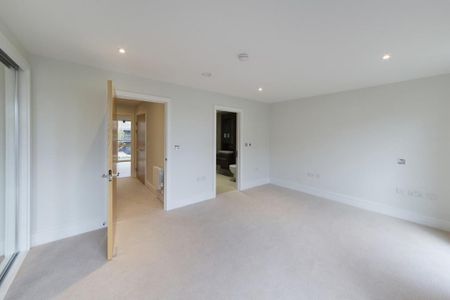 4 bedroom flat to rent - Photo 5