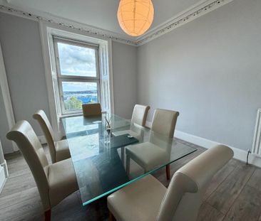 3 bedroom flat to rent - Photo 3