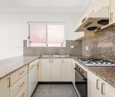 2/14-16 New Illawarra Road, Bexley North NSW 2207 - Villa For Rent ... - Photo 3