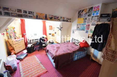 8 Bedroom End Terraced House for rent in Hill Top Street - Photo 2