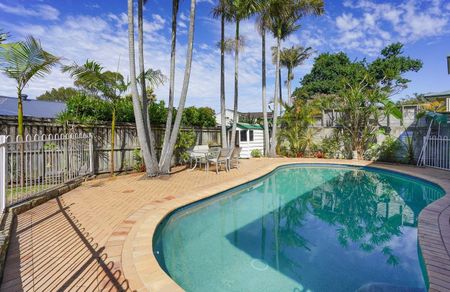 Wheeler Heights, 42 Penrith Avenue - Photo 2