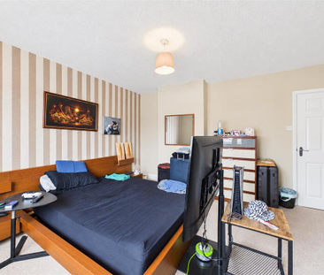 2 bedroom semi-detached house to rent - Photo 3