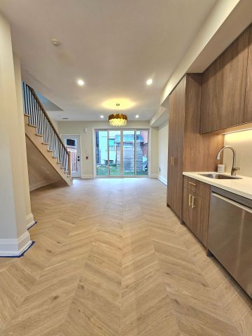 For Lease - 200 Emerson Avenue, Toronto, Ontario - Photo 2