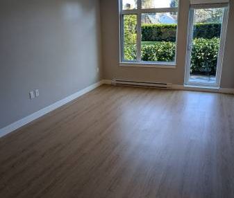 X-Large 1-bed/1-bath w/private patio & insuite laundry - Immediately! - Photo 3