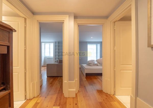 Apartment T4 in Cedofeita, Santo Ildefonso, Sé, Miragaia, São Nicolau e Vitória, Porto
