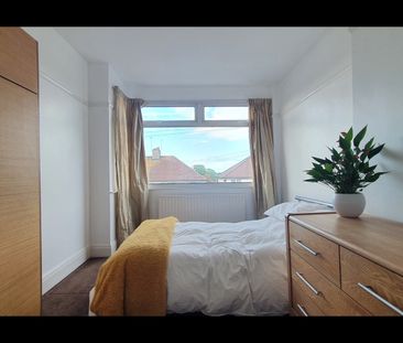 4 Bed End Terrace, Mackie Road, BS34 - Photo 5