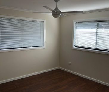 Modern Two Bedder! - Photo 3