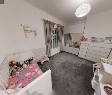 2 bedroom end of terrace house to rent - Photo 5