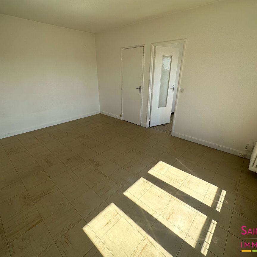 Appartement Carrieres Sous Poissy Studio, - Photo 1