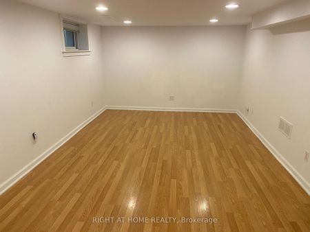 For Lease - 36 Newton Drive, Toronto, Ontario - Photo 2