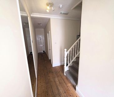 1 bedroom in a house share to rent - Photo 6
