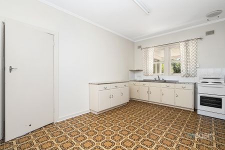 57 Ferris St, Christies Beach SA 5165 - House For Rent | Domain - Photo 5