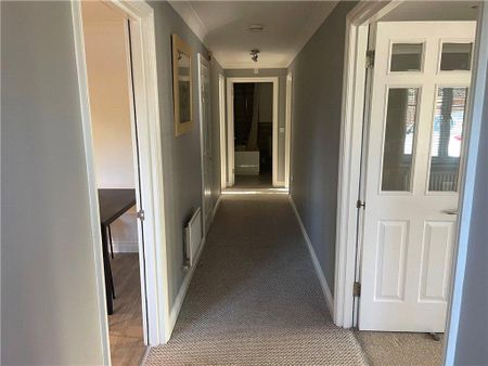 2 bedroom apartment to rent - Photo 4