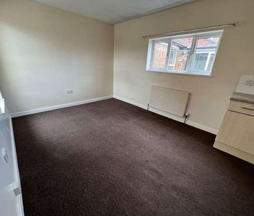 Bond Street, Trowbridge, Wiltshire, BA14 - Photo 3