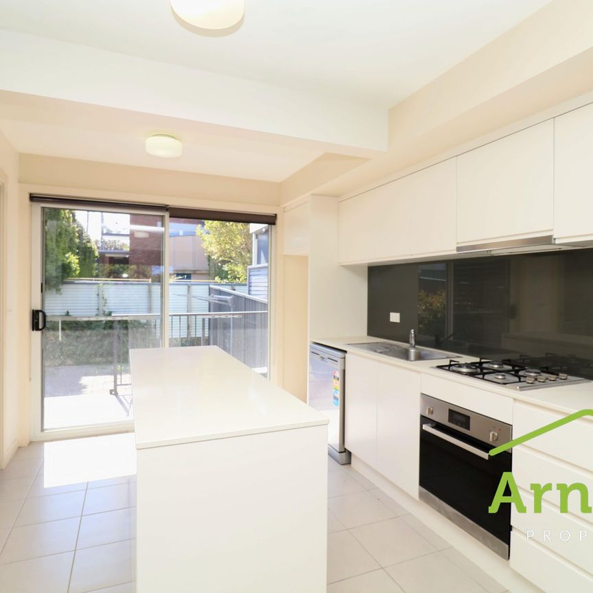 ADAMSTOWN MODERN 2 BEDROOMS - Photo 1